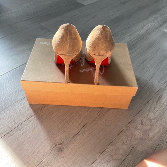 Christian Louboutin in Cappuccino Decoltish 100 Veau Velours - Picture 4 of 7